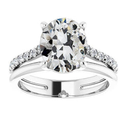 Oud Europese Slijpvorm Fijne Diamant Solitaire Ring met Accenten