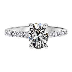 Fijne Diamant Solitaire Ring met Accenten – 14K Witgoud 4,50