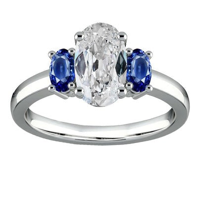 Ovale Ring Met Drie Stenen Oude Mijnwerker Echt Diamant en Blauwe Saffieren 7 Karaat