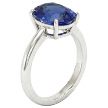 Afbeelding in Gallery-weergave laden, Natuurlijke (niet labgekweekt) ovale solitaire Ceylonese blauwe saffier witgouden ring 4.50 karaat
