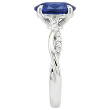 Afbeelding in Gallery-weergave laden, Ovale Blauwe Saffier Verlovingsring met Natuurlijke uit de aarde gewonnen Diamant en Gedraaide Gouden Band, 6 Karaat
