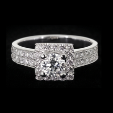 Afbeelding in Gallery-weergave laden, Pave Setting 3 Karaat Ronde Echt Diamanten Verlovingsring Wit Goud 14K
