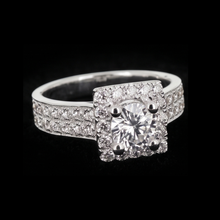 Afbeelding in Gallery-weergave laden, Pave Setting 3 Karaat Ronde Echt Diamanten Verlovingsring Wit Goud 14K
