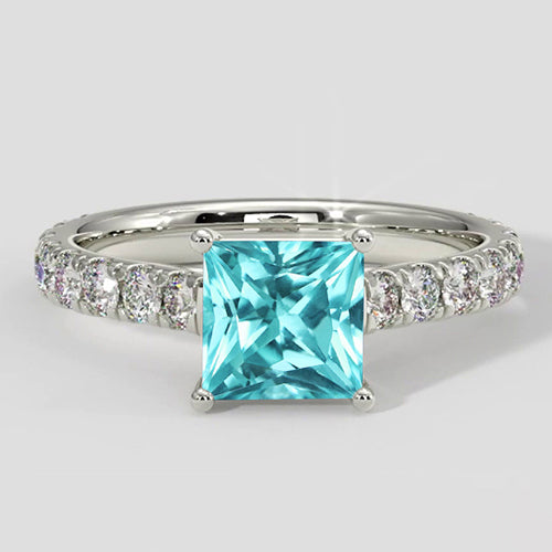 Pave diamanten kussen Paraiba ring