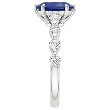Afbeelding in Gallery-weergave laden, Peer Diamanten Jubileumring Met Blauwe Saffier Midden Goud 5 Karaat
