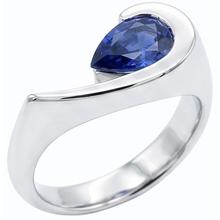 Afbeelding in Gallery-weergave laden, echte pear diamant 1karaat watch vooraanzicht
