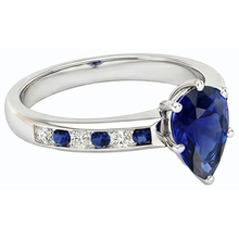 Afbeelding in Gallery-weergave laden, Peer verlovingsring kanaal set blauwe saffieren en Natuurlijke echte diamant ( niet in het laboratorium gekweekt )en 2 karaat
