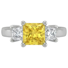 Afbeelding in Gallery-weergave laden, Prinses uit de aarde gewonnen diamant gele saffier ring 5 karaat 3-steen Witgoud 14K
