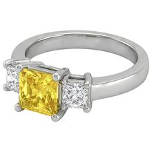 Afbeelding in Gallery-weergave laden, Prinses uit de aarde gewonnen diamant gele saffier ring 5 karaat 3-steen Witgoud 14K

