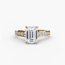 Afbeelding in Gallery-weergave laden, Rond Geslepen Sieraadsteen ring in Gold – achteraanzicht
