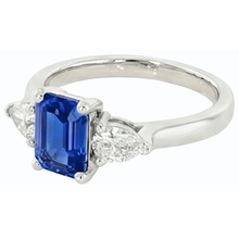 Afbeelding in Gallery-weergave laden, echte pear saffier 2karaat ring op wit
