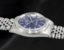 Afbeelding in Gallery-weergave laden, Roestvrijstalen jubileum Rolex Dateumust herenhorloge met blauwe stok-wijzerplaat en gecanneleerde rand snel ingesteld

