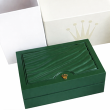 Afbeelding in Gallery-weergave laden, Rolex Datumjust-horloge met witte Romeinse wijzerplaat, roestvrij staal en gouden armband
