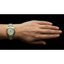 Afbeelding in Gallery-weergave laden, Parel Rolex – detailaanzicht
