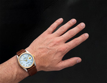 Afbeelding in Gallery-weergave laden, Rolex Datejust 16013 36 mm Horloge met Blauwe Parelmoer Arabische Wijzerplaat en Bruine Leren Band

