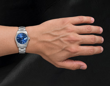 Afbeelding in Gallery-weergave laden, Rolex Datejust 36mm Roestvrij Staal Horloge met Blauwe Wijzerplaat met Streepindexen en Gekartelde Lunette
