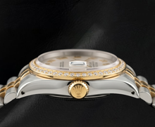 Afbeelding in Gallery-weergave laden, Rolex 36mm Datejust 16233 Tweekleurig Horloge met Ivoorkleurige Romeinse Wijzerplaat
