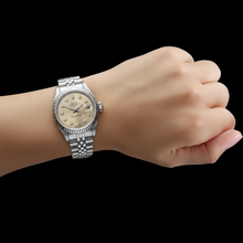 Afbeelding in Gallery-weergave laden, Rolex Dame Datumjust zilveren horloge Roestvrij stalen jubileumarmband Gecanneleerde rand P5
