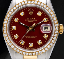 Afbeelding in Gallery-weergave laden, Rolex Date 1505 34mm Rode Diamanten Wijzerplaat Jubilee-armband Tweekleurig Horloge

