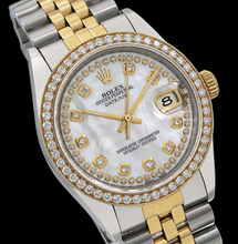 Afbeelding in Gallery-weergave laden, Rolex Date 1505 34mm Wit Parelmoeren Diamanten Wijzerplaat met Diamantensnoer Tweekleurig Horloge
