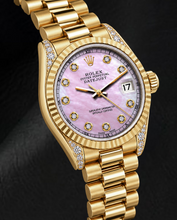 Afbeelding in Gallery-weergave laden, Rolex Datejust 69178 26mm Roze Parelmoer Diamanten Wijzerplaat Geelgoud Horloge
