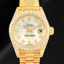 Afbeelding in Gallery-weergave laden, Rolex Datejust Jaar 2003 Wit Parelmoer Diamant Wijzerplaat 26 mm Geel Goud Dameshorloge
