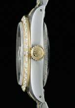 Afbeelding in Gallery-weergave laden, Rolex Datum Champagne Stok-wijzerplaat met diamanten randhorloge Roestvrij staal en jubileum
