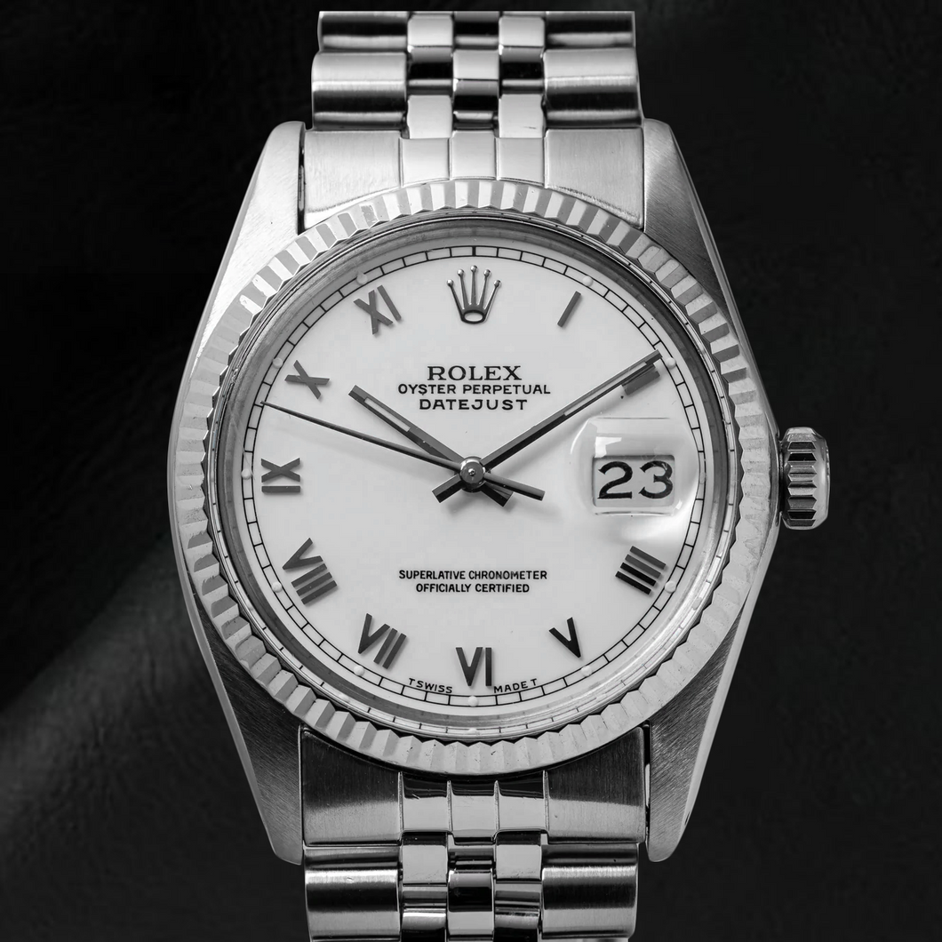 Rolex Datumjust middelgroot horloge met witte Romeinse wijzerplaat van roestvrij staal
