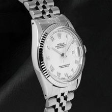 Afbeelding in Gallery-weergave laden, Rolex Datumjust middelgroot horloge met witte Romeinse wijzerplaat van roestvrij staal
