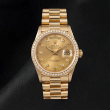 Afbeelding in Gallery-weergave laden, Rolex Day-Date 1803 36mm Champagne Diamanten Wijzerplaat 18K Geelgoud Horloge
