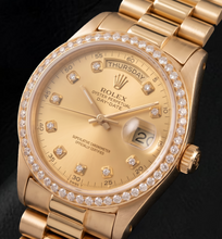 Afbeelding in Gallery-weergave laden, Rolex Day-Date 1803 36mm Champagne Diamanten Wijzerplaat 18K Geelgoud Horloge
