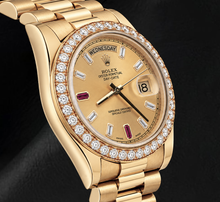 Afbeelding in Gallery-weergave laden, Rolex Day-Date II 218348 41mm Champagne Baguette Diamanten Wijzerplaat Geelgoud Horloge 18K

