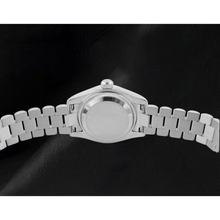 Afbeelding in Gallery-weergave laden, Rolex Dames Datejust 26 mm Parelmoeren Wijzerplaat Jaar 2002 President-band 18k Horloge
