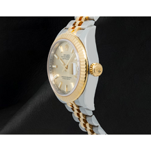 Afbeelding in Gallery-weergave laden, Rolex Lady-Datejust 28 mm 279173 Champagne Lichtgevende Wijzerplaat
