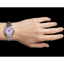 Afbeelding in Gallery-weergave laden, Rolex Oester Doorlopend 31 mm roestvrijstalen horloge met roze snoep-wijzerplaat P5
