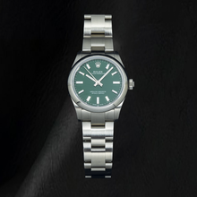 Afbeelding in Gallery-weergave laden, Rolex Oyster Perpetual 277200 31mm Groene Wijzerplaat Gladde Lunette Roestvrij Staal Horloge
