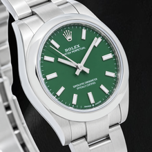 Afbeelding in Gallery-weergave laden, Rolex Oyster Perpetual 277200 31mm Groene Wijzerplaat Gladde Lunette Roestvrij Staal Horloge
