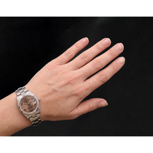 Afbeelding in Gallery-weergave laden, Rolex Oyster Perpetual Dameshorloge 26mm Jaar 2002 Roze Arabische Wijzerplaat
