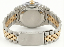 Afbeelding in Gallery-weergave laden, Rolex datumhorloge zilveren stok wijzerplaat diamanten rand roestvrij staal en goud jubileum
