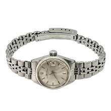 Afbeelding in Gallery-weergave laden, Rolex roestvrijstalen datumhorloge met zilveren stick-wijzerplaat van 26 mm
