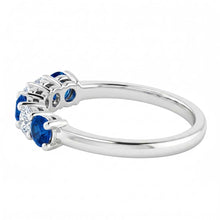 Afbeelding in Gallery-weergave laden, Ronde Natuurlijke echte diamanten ( niet in een laboratorium gekweekt ) ring met blauwe saffiersteen 2 karaat witgoud 14K
