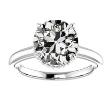 Afbeelding in Gallery-weergave laden, Ronde Oud Mijn Slijpvorm Echte Natuurlijke uit de aarde gewonnen Diamanten Ring 4 Prong Gezet Goud 6.50 Karaat
