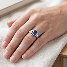 Afbeelding in Gallery-weergave laden, Ronde geslepen blauwe saffier en Natuurlijke echte diamanten ( niet in een laboratorium gekweekt ) 2.50 ct ring wit goud 14k
