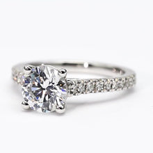 Afbeelding in Gallery-weergave laden, Solitaire Ring Met Accenten
