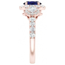 Afbeelding in Gallery-weergave laden, Rose Gold Halo ovale saffier ring 3 stenen stijl Natuurlijke echte diamant ( niet in het laboratorium gekweekt )en 5,50 karaat
