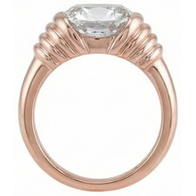 Afbeelding in Gallery-weergave laden, Roségouden Solitaire Ring Kussen Oud Mijn Slijpsel Echte Natuurlijke uit de aarde gewonnen Diamant 2.25 Karaat
