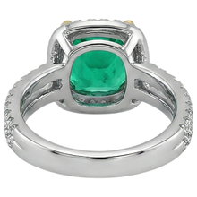 Afbeelding in Gallery-weergave laden, Smaragd Sieraadsteen Ring 4 karaat Tweekleurig 14K Goud – detailaanzicht
