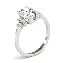 Afbeelding in Gallery-weergave laden, Briljant Diamant Solitaire Ring met Accenten 4,50 karaat – hoekaanzicht
