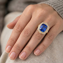 Afbeelding in Gallery-weergave laden, Royal Blue Saffier Edelsteen Ring – VVS 5,75 karaat 14K Geelgoud

