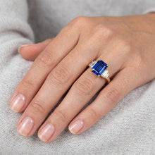 Afbeelding in Gallery-weergave laden, Royal Blue Saffier Smaragd Slijpvorm Gekleurde Steen Ring 4
